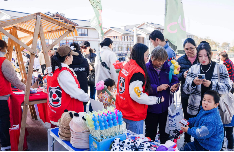 655c110ce4b0c0ddd8125da7